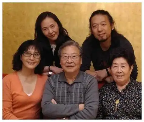 赵宝刚老婆,赵宝刚丁芯豪宅(赵宝刚的女儿)