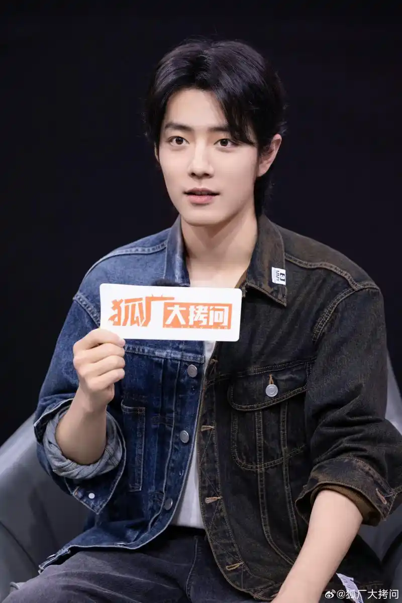 肖战盛阳# xz #肖战骄阳伴我# 和肖战@x玖少年团肖战daytoy 一起