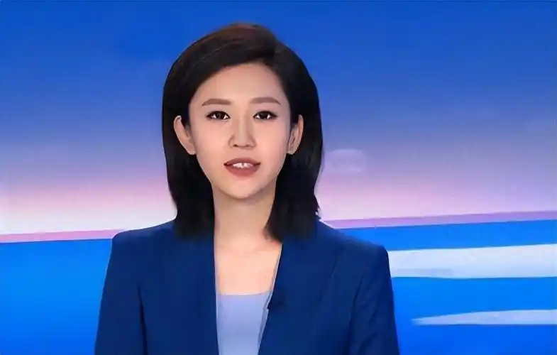 《新闻联播》主持人王音棋"突然"一笑,评论区沦陷:再也不看你_金纳莱