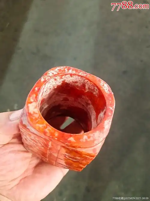 首页 零售 其他玉石/玉器 >> 旧藏良渚红玉琮把件滚动鼠标滚轴,图片
