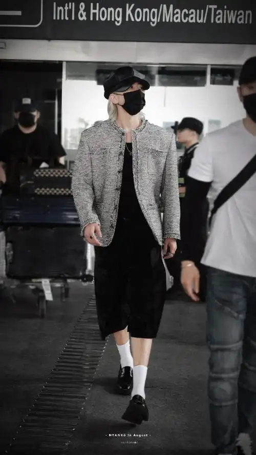 7615美图  秒速16pics脚很痛秒速  enamored迷恋·蔡徐坤迷恋