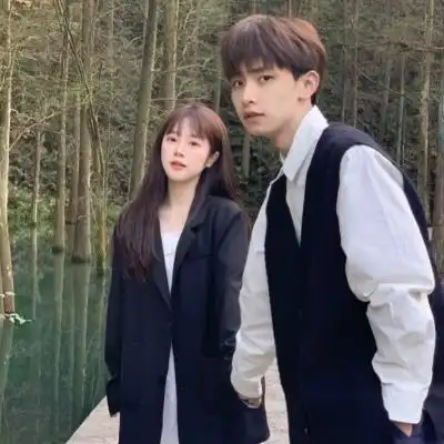 情侣头像一张图两个人真人唯美情侣高清微信头像图片大全