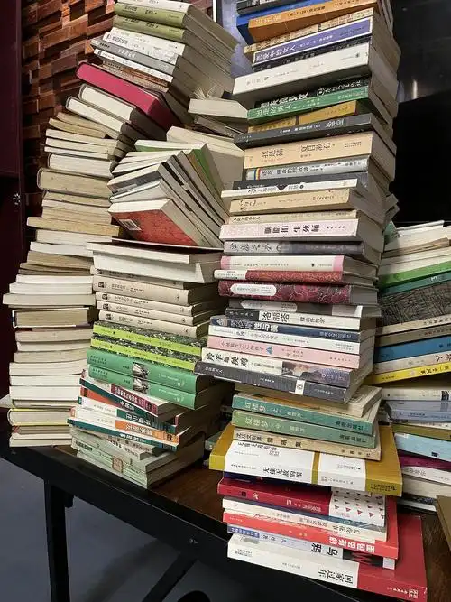 大量书籍二手