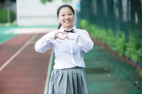 田家炳c169班最美毕业照