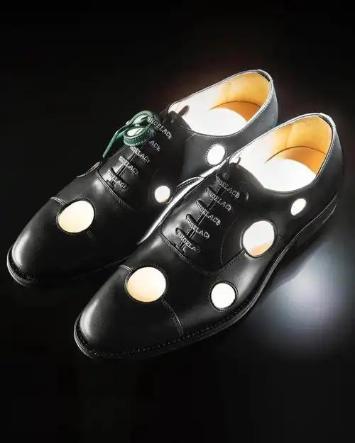 创意交汇--25/26秋冬商务休闲鞋单品趋势预测