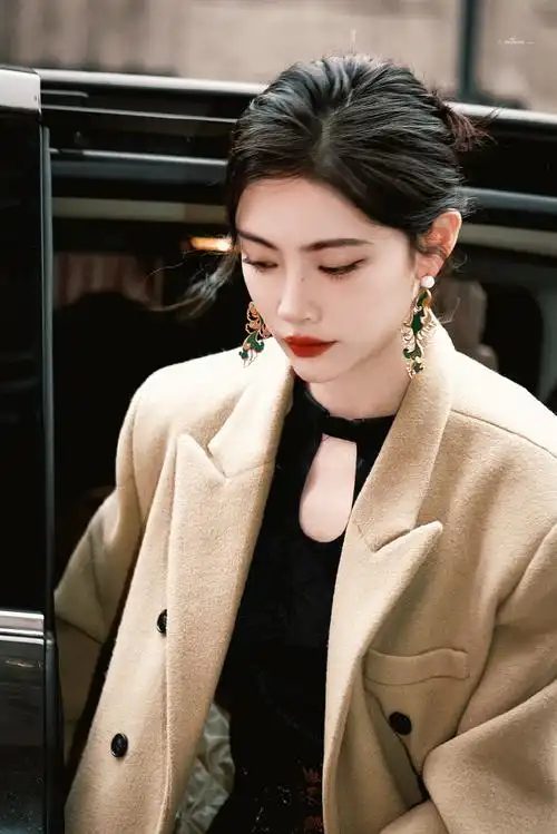 许佳琪的秀场日记