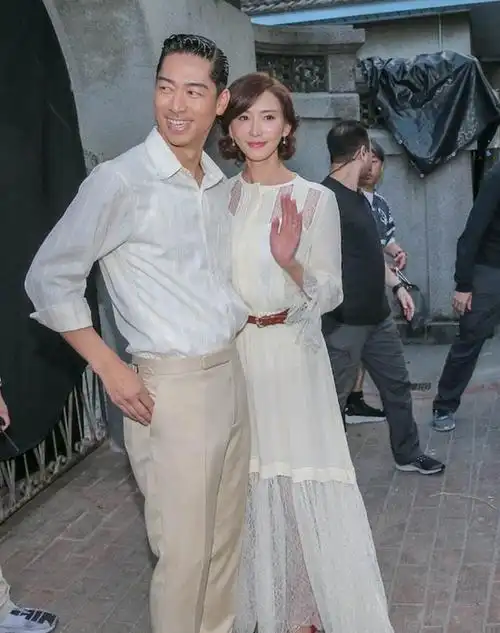 林志玲携老公黑泽良平亮相婚礼彩排,婚纱照首度曝光尽显优雅动人