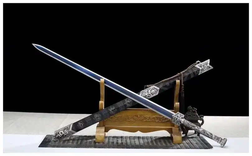龙吟汉剑,65锰钢锻造烤蓝工艺,龙图腾剑装,霸气十足