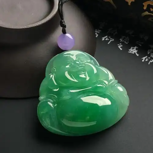 (超值推荐)糯冰种翠色玉佛挂件