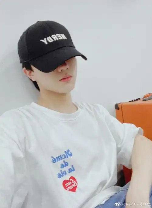 苏新皓夏至随拍