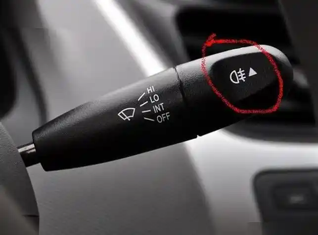 赛欧后雾灯怎么打开