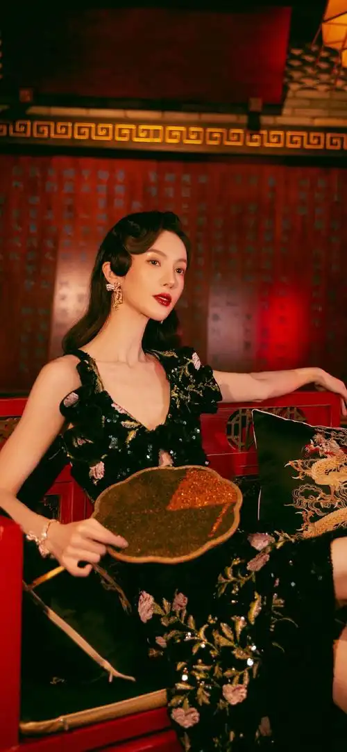 金晨怀旧复古写真手机壁纸_金晨古典民国风旗袍手机壁纸_三千图片网