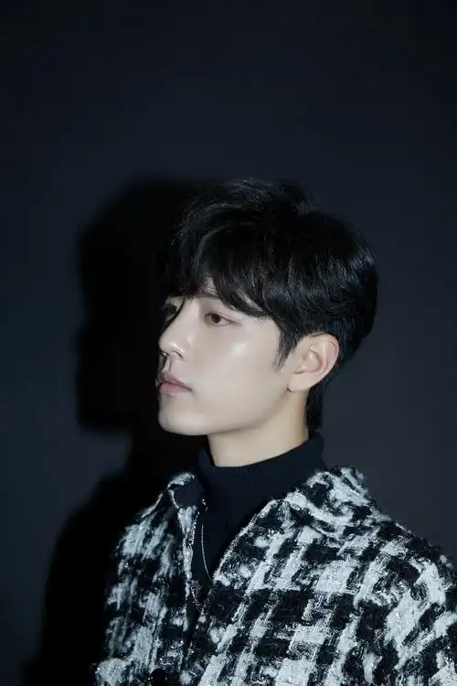 2019搜狐时尚盛典年度人气男明星提名:肖战