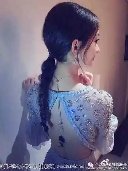 心疼!赵丽颖后背纹身有故事 掩饰腰部受伤疤痕