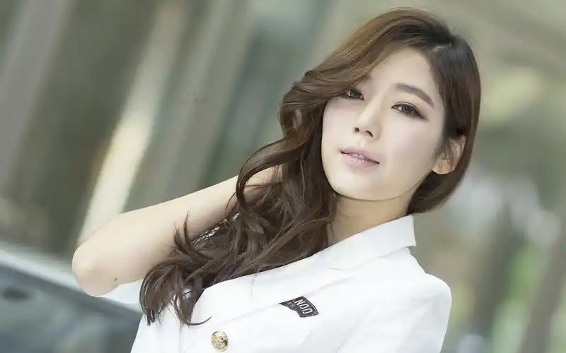 韩国美女车模与古董车,高清图片,电脑桌面-壁纸族