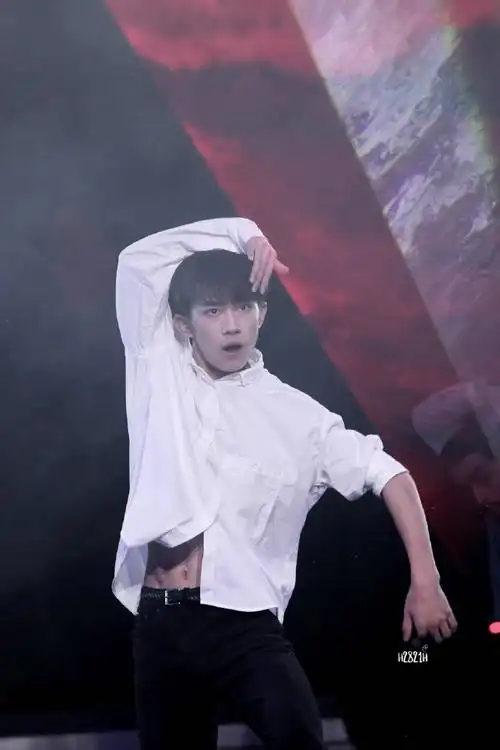 易烊千玺体重##朋友请听好