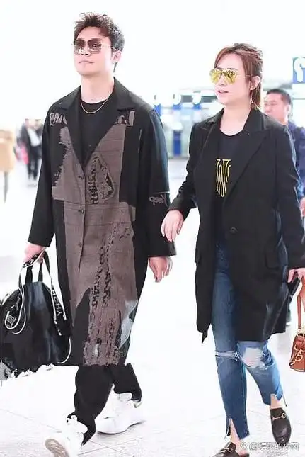 马丽嫁给小十一岁老公,38岁不顾危险辛苦为他生下孩子,幸福美满