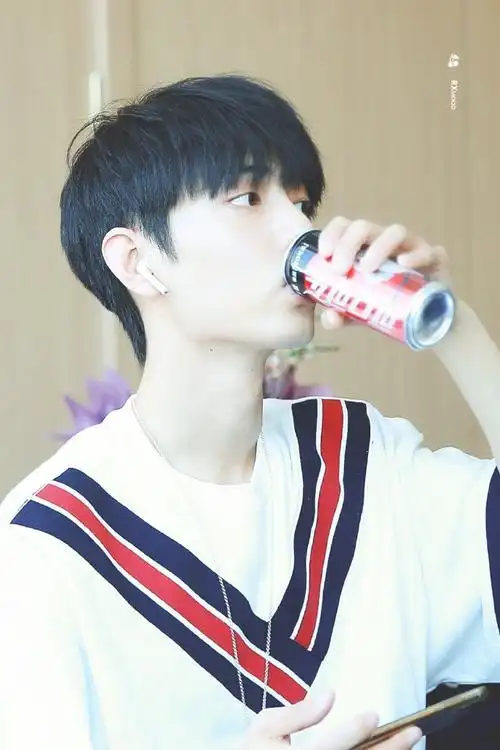 肖战的那年今日##肖战顺顺利利