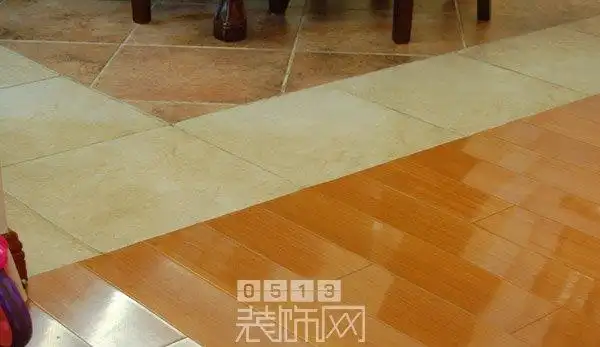 装修小贴士实木地板与地砖的接缝处理