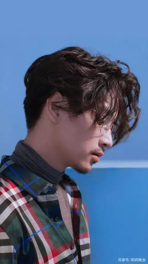 陈晓:外貌俊朗帅气,演技出众,笑起来还那么好看!