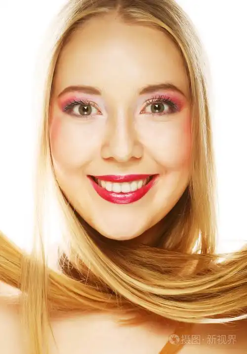 美丽的女人的脸的特写