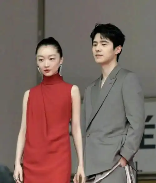 周冬雨电影"四连扑"?我只关心她和窦靖童到底有没有在一起过!