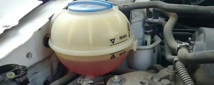 冷却液液位过低的话,还能开吗?