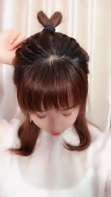 碎发多这样扎秒减龄.简单又好看