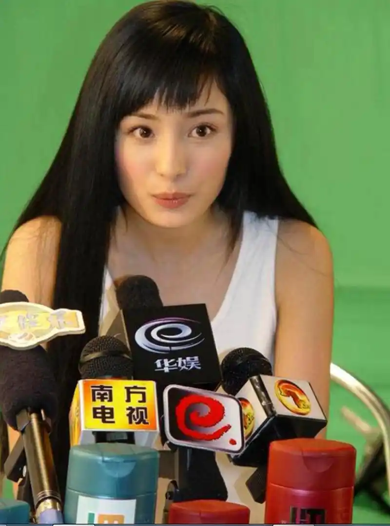 杨幂早期出道照片