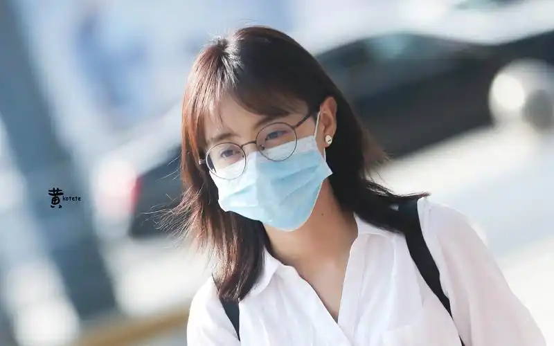 【黄婷婷】【秒拍】五一劳动节快乐(图频无关系列,宝宝这个打扮太好看