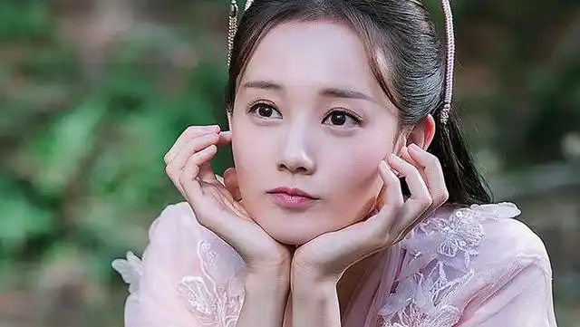 强捧不红李一桐:曾当赵丽颖替身,今靠狂飙翻红