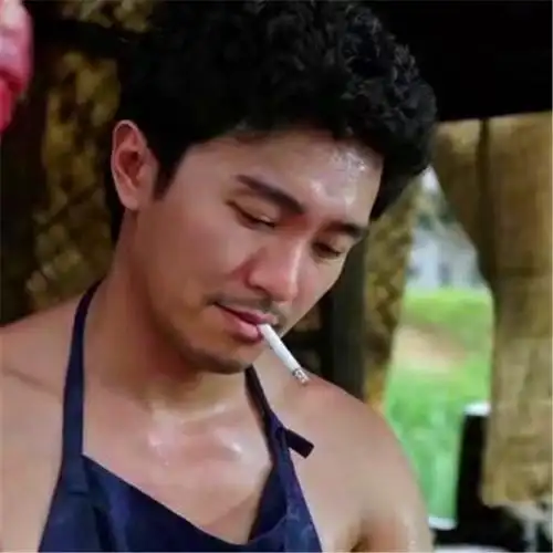 周星驰一左一右情侣头像图片 星爷情头