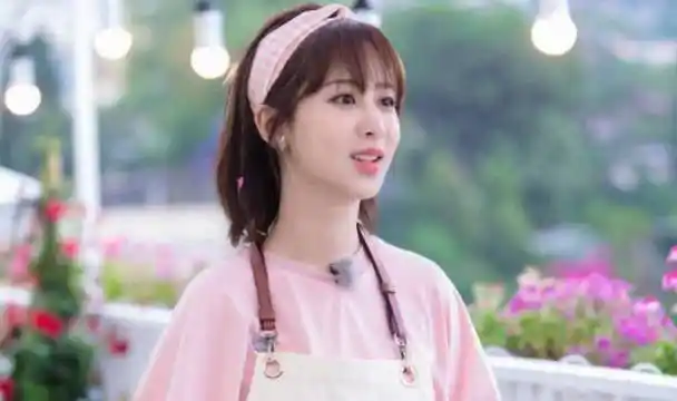 难怪今天拍到杨紫和王俊凯两人深夜唱k呢,原来在20多天前就告诉大家啦