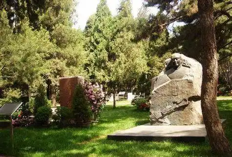 原创八宝山有何神奇之处为什么那么多名人死后都想葬在那