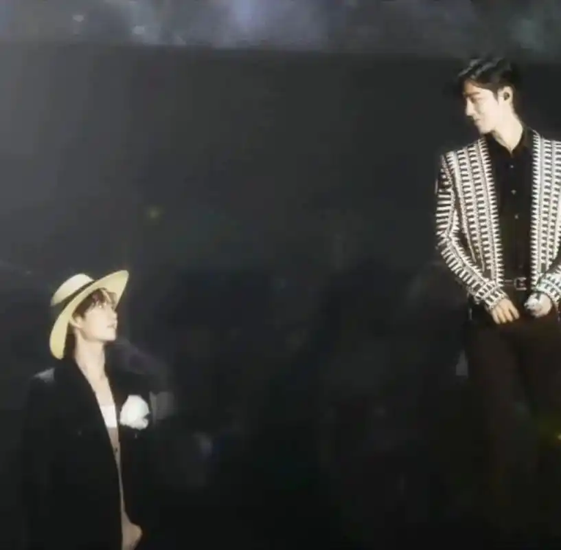 "我们两个人的第一次见面是在 天天向上"#王一博肖战 #博君 - 抖音