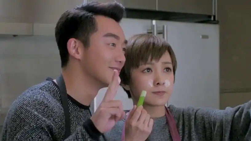 郭采洁郑恺"狭路相逢"