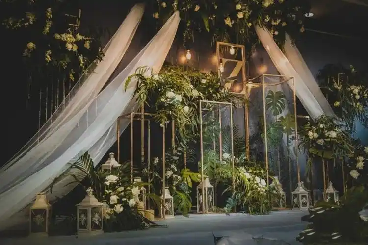 2020年婚礼流行趋势,点击收获今日份预测攻略,找到心仪婚礼