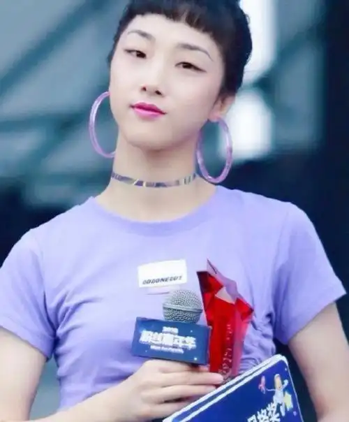 在创造101中成功出道的她,如今活成这样