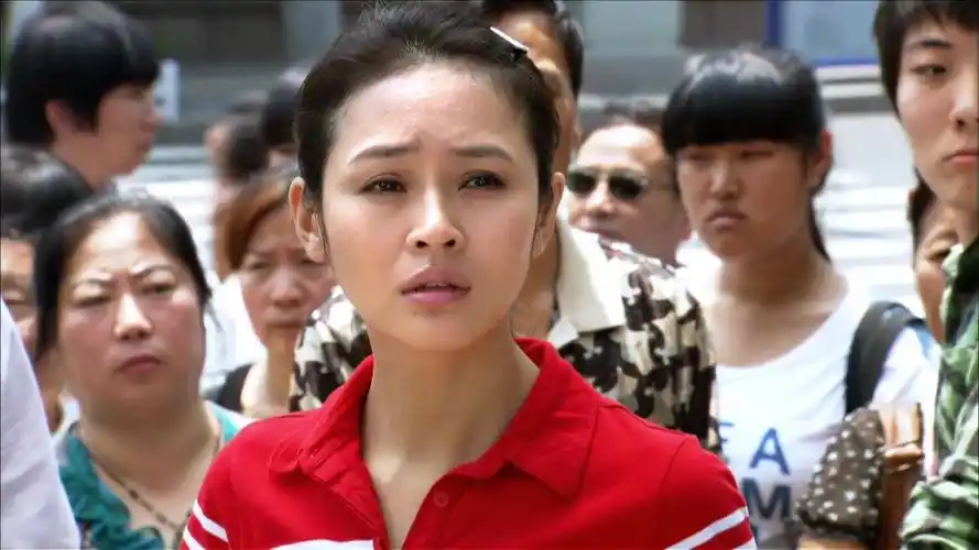 门第:何春生拄着拐杖高考,罗小贝看见愣住了,伤心的流下眼泪