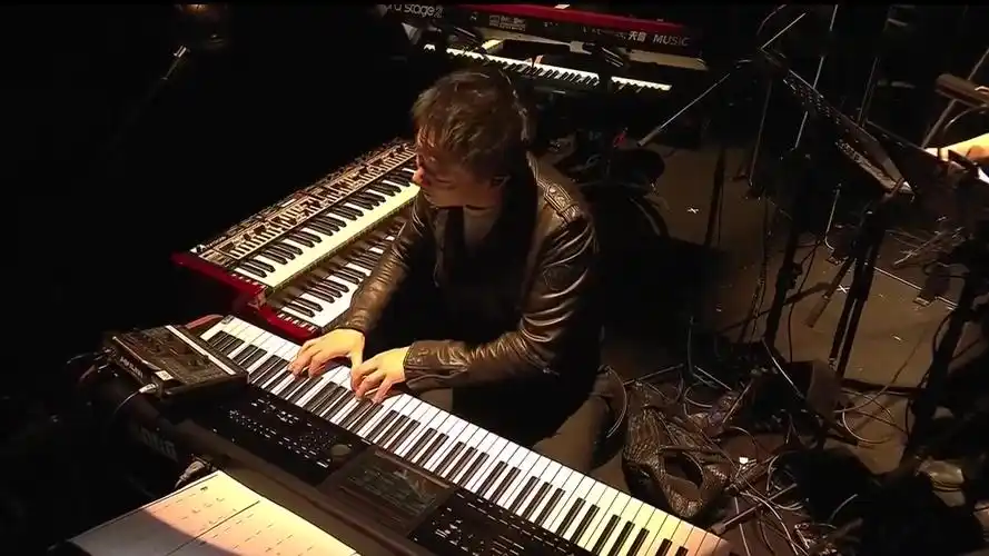 王菲withtomorrow王菲幻乐一场演唱会