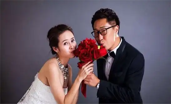 于明加婚后像"整容",老公胡俊变化不大,她却像"变"了一个人