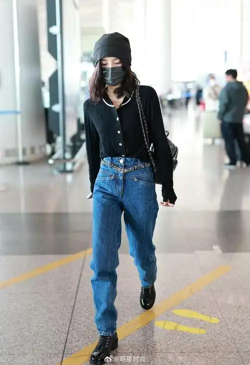 张子枫今日份现身机场出发巴黎戴冷帽真的没有抵抗力
