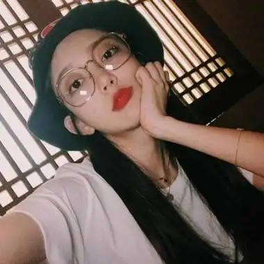 qq头像女生戴眼镜霸气超拽霸气戴眼镜的女生头像图片