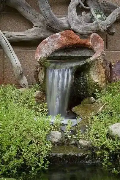 图片欣赏 | 超简单的水景,瞬间让花园充满灵性