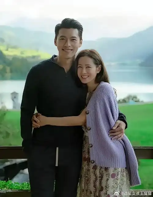 宋仲基和宋慧乔离婚时,宋仲基忙着找律师,发公告,显得格外活跃,而