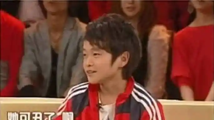 原创袖珍人朱洁因身高被叫矮矬子嫁袖珍人秦学士被宠成公主