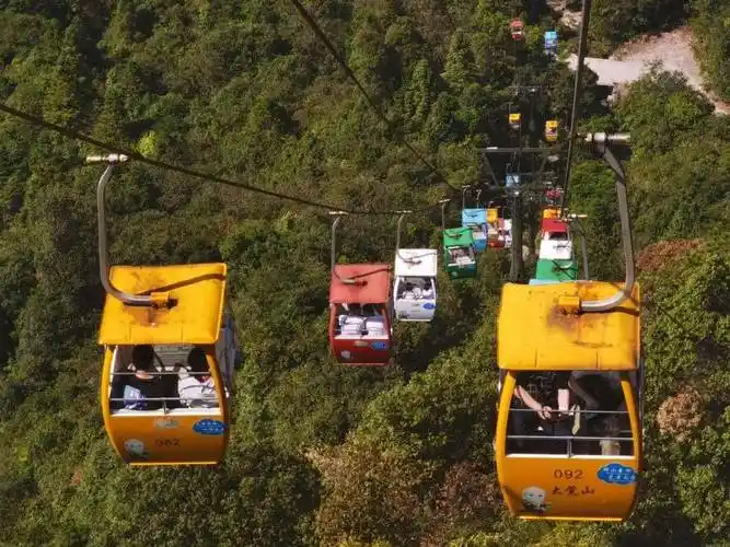 带孩子来大觉山,感受"调色盘"的千变万化_高山旱_世界_玻璃