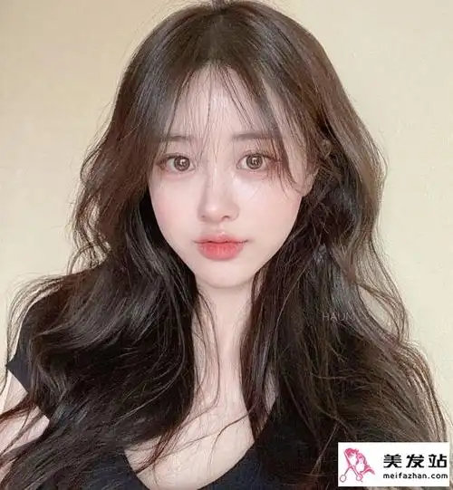 2021夏季流行染发发色推荐 微醺系发色染起来既显白又高级_染发发型