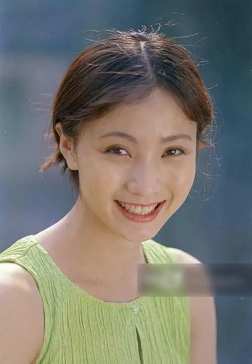 因小欢喜热播陶虹年轻旧照流出曾获游泳冠军徐峥游不过