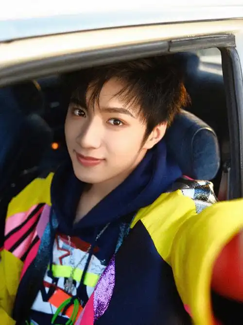 c位图真的巨巨巨可爱#刘耀文叁重楼暨出道四周年演唱会#@时代少年团